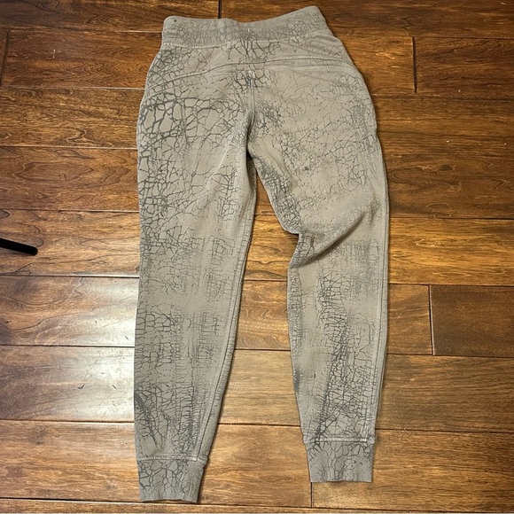 Lululemon Warm Down Jogger 7/8 Length - Picture 6 of 10